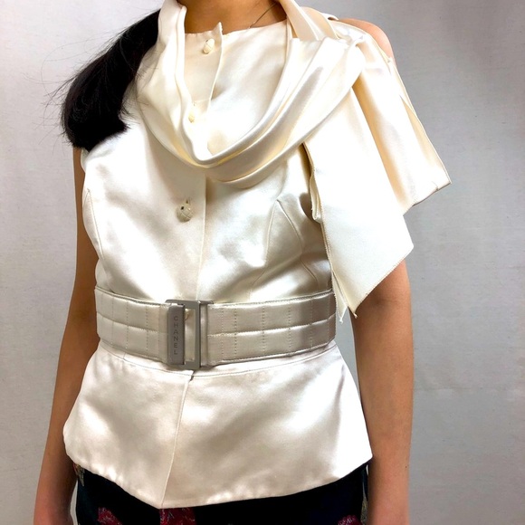 CHANEL Vintage 100% Silk Top/Blouse - Picture 4 of 11
